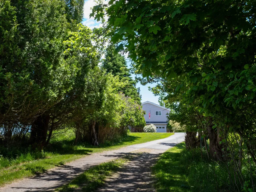 22-26 Tinkers Landing Vinalhaven ME 04863
