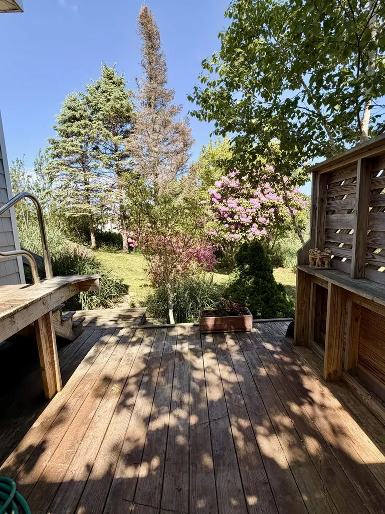 22-26 Tinkers Landing Vinalhaven ME 04863