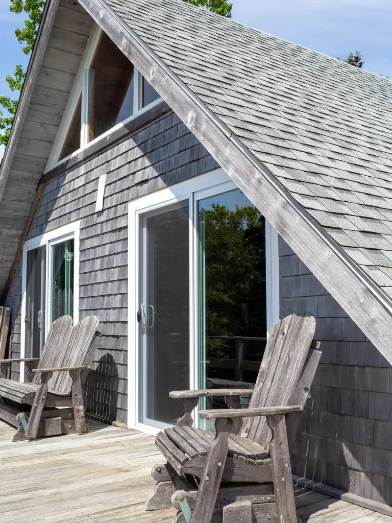 22-26 Tinkers Landing Vinalhaven ME 04863