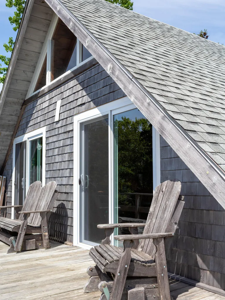 22-26 Tinkers Landing Vinalhaven ME 04863
