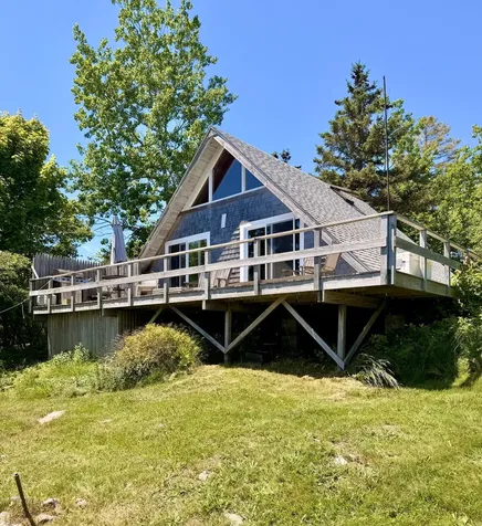 22-26 Tinkers Landing Vinalhaven ME 04863