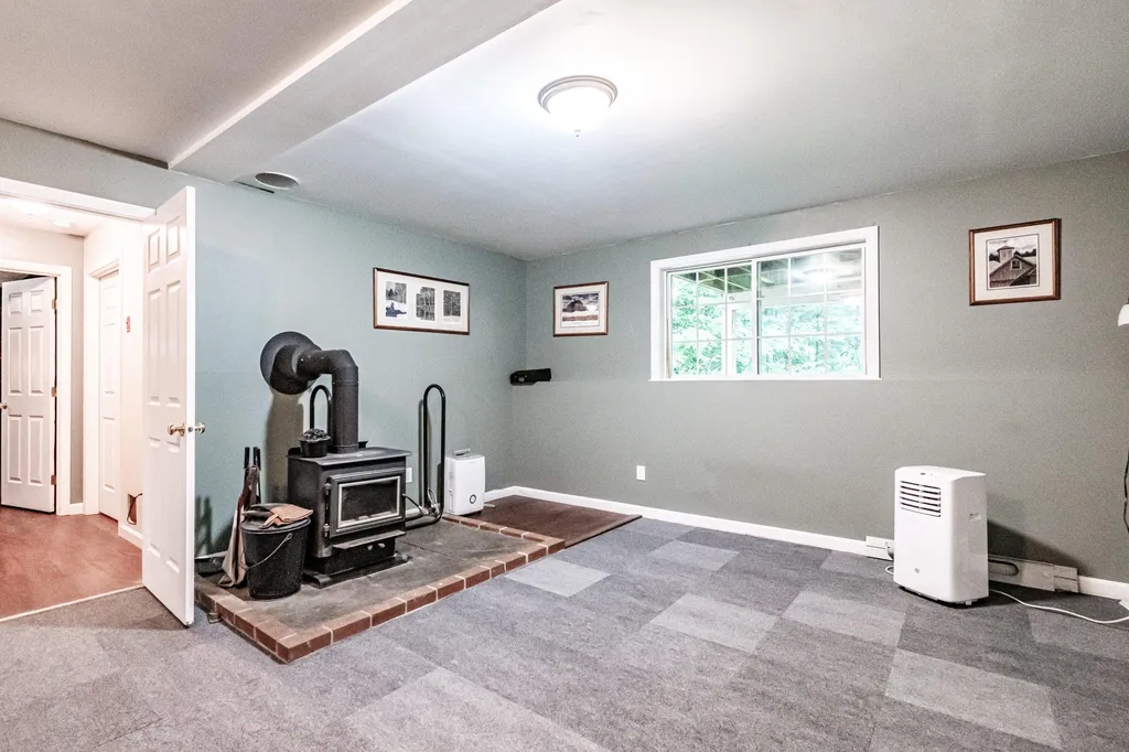 401 Auburn Pownal Road Durham ME 04222