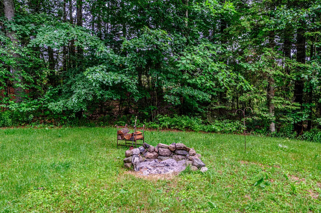 401 Auburn Pownal Road Durham ME 04222