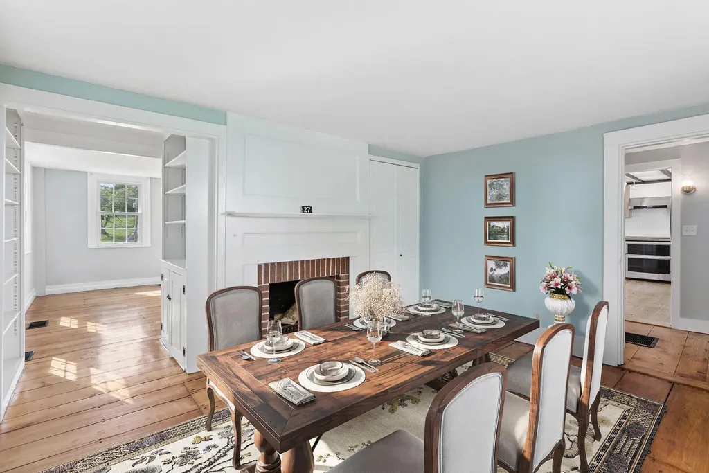 27 Pleasant Street Wiscasset ME 04578