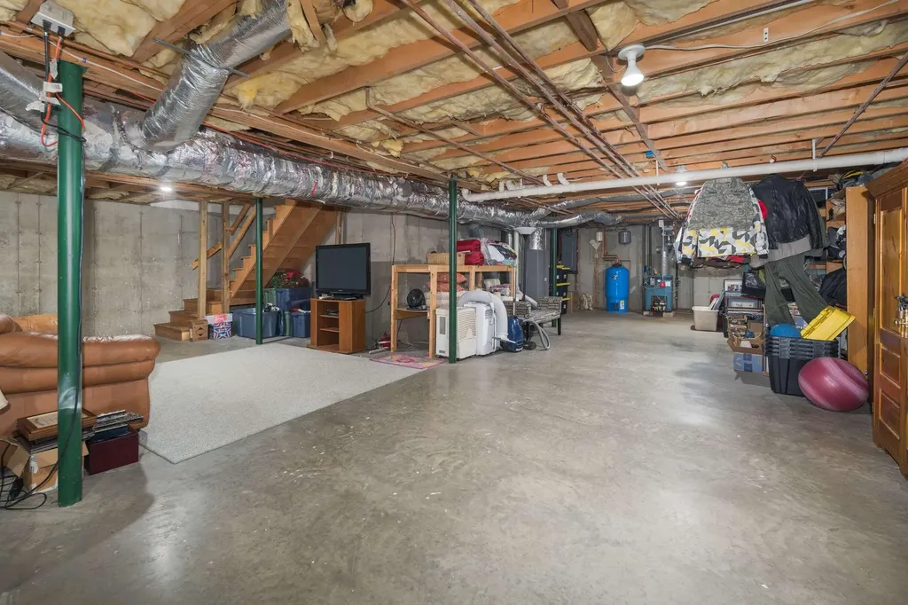 3 Meadowlark Drive York ME 03909