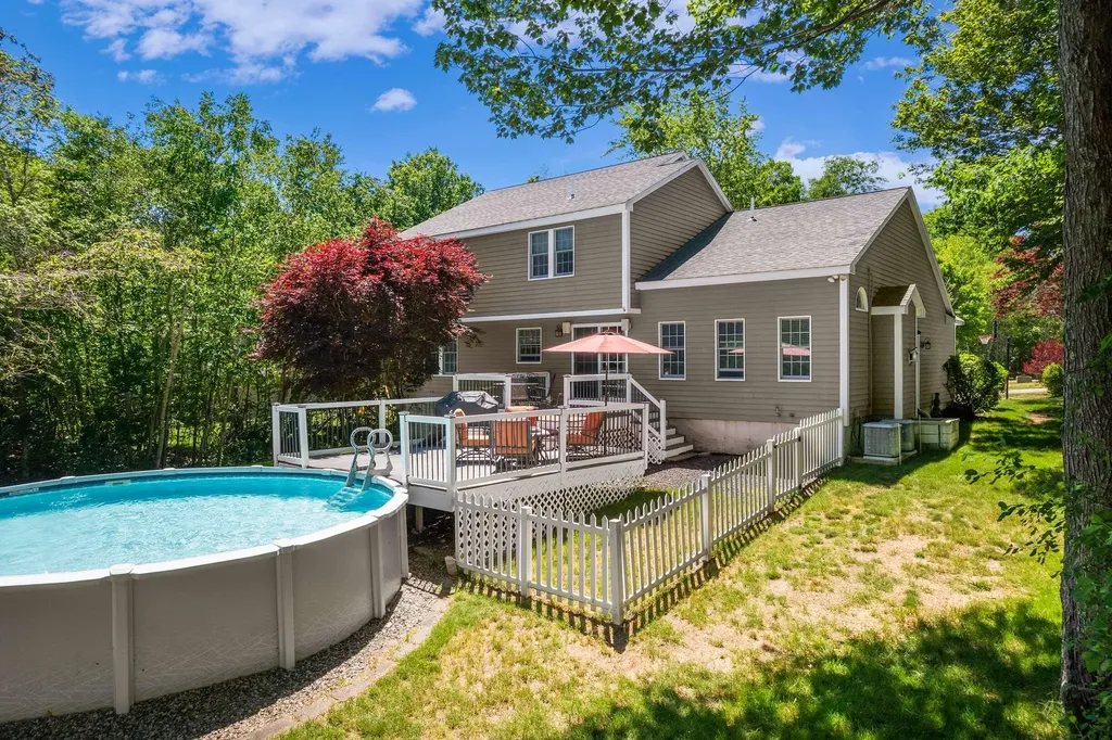 3 Meadowlark Drive York ME 03909