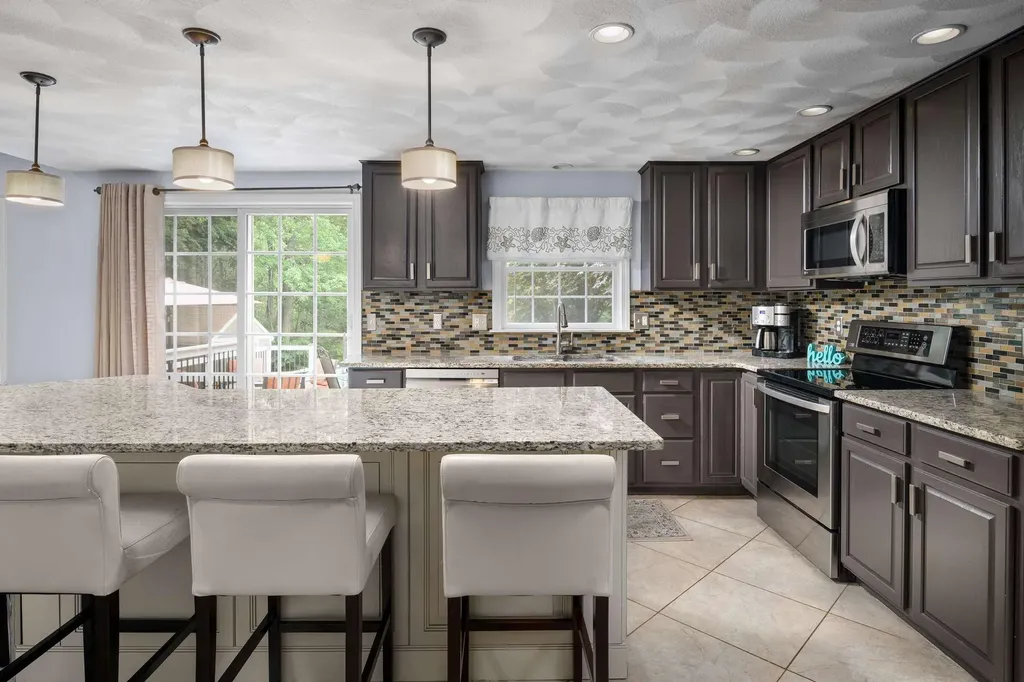 3 Meadowlark Drive York ME 03909