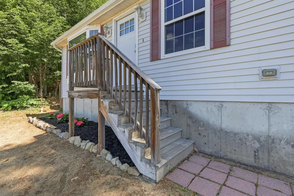 122 N Main Street Woodstock ME 04219