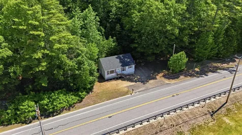 122 N Main Street Woodstock ME 04219