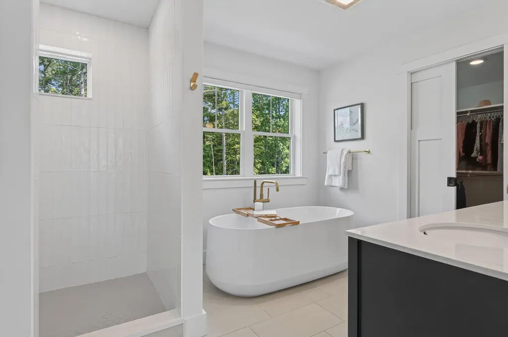 46 Wildlife Lane North Yarmouth ME 04097