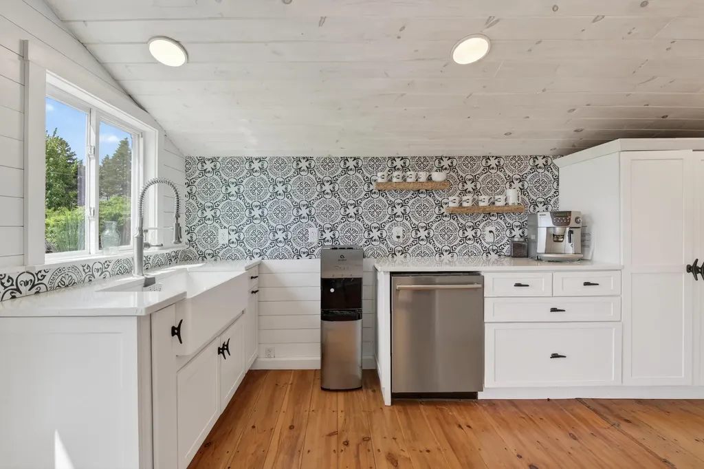 2319 Harpswell Island Road Harpswell ME 04003