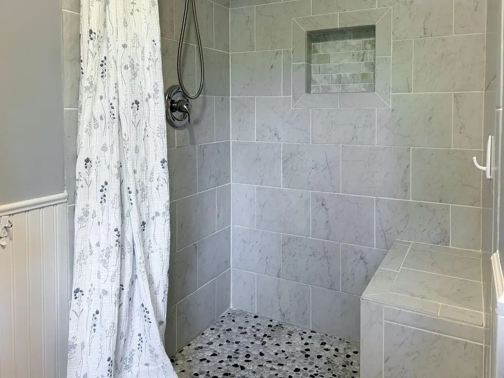9 Juniper Lane Falmouth ME 04105