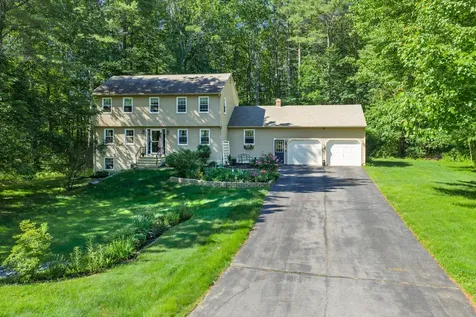 9 Juniper Lane Falmouth ME 04105
