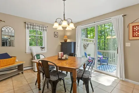 9 Juniper Lane Falmouth ME 04105