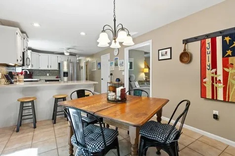 9 Juniper Lane Falmouth ME 04105