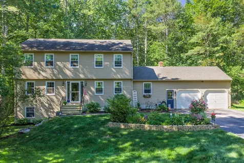 9 Juniper Lane Falmouth ME 04105