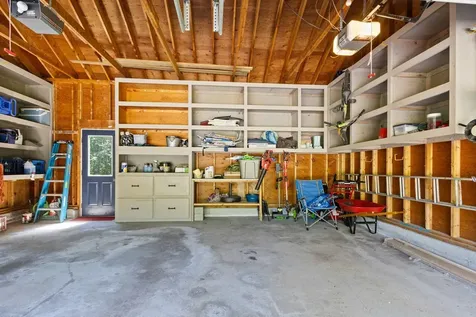 9 Juniper Lane Falmouth ME 04105