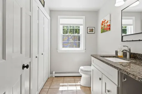 9 Juniper Lane Falmouth ME 04105