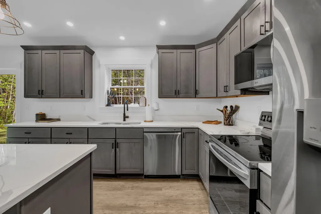 522 Avenue Road Levant ME 04456