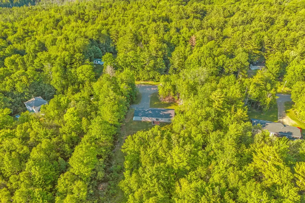 522 Avenue Road Levant ME 04456