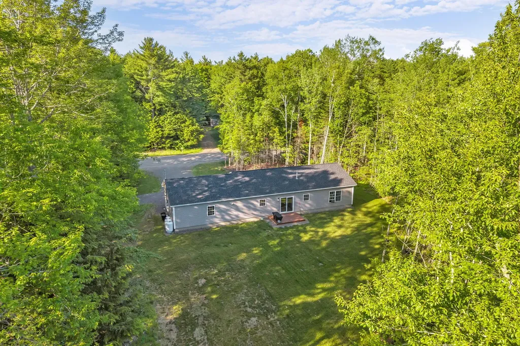522 Avenue Road Levant ME 04456