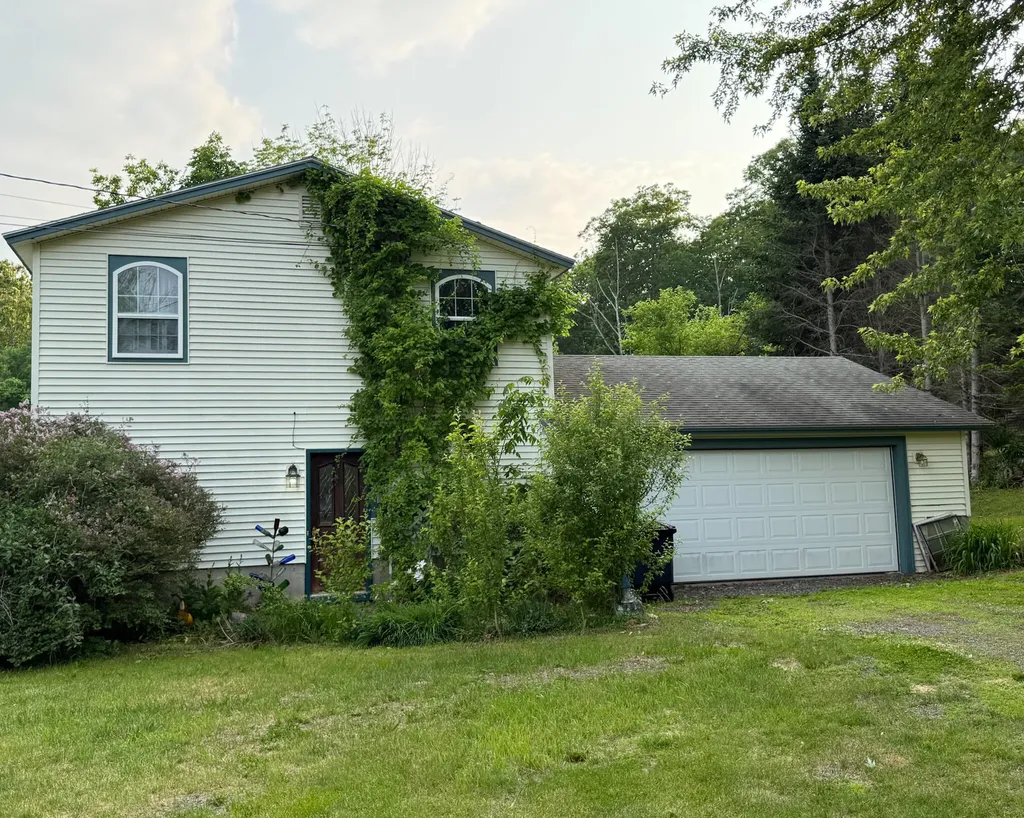211 Hinckley Hill Road Carmel ME 04419