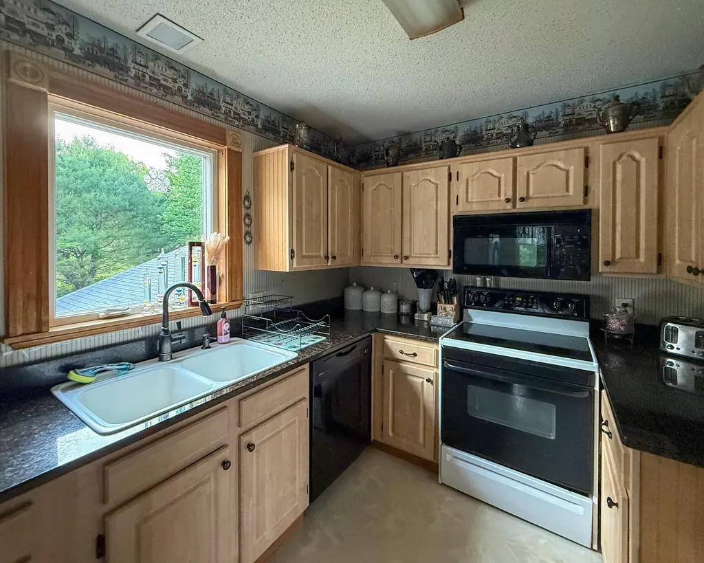 211 Hinckley Hill Road Carmel ME 04419