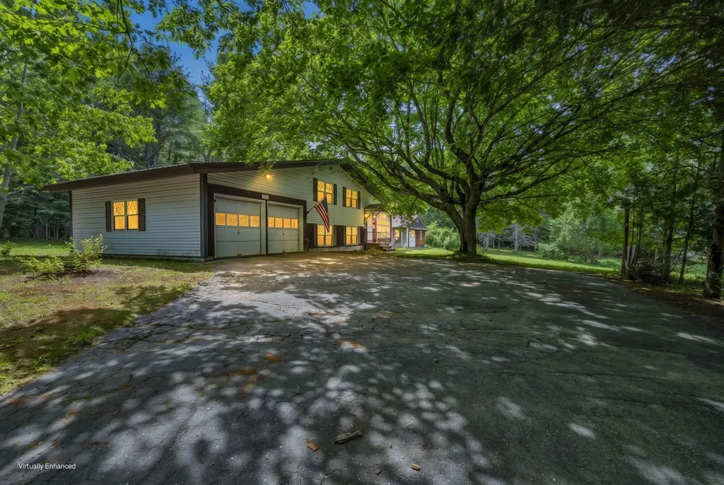 209 Calderwood Road Washington ME 04574