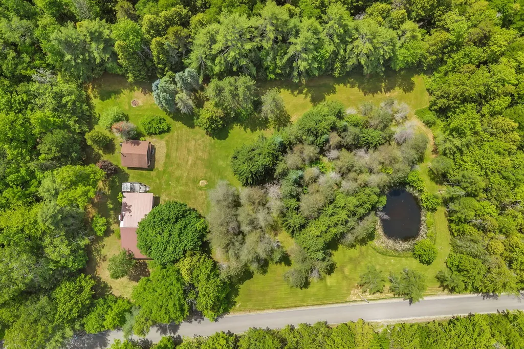 209 Calderwood Road Washington ME 04574