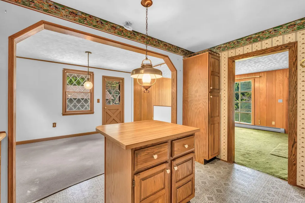 209 Calderwood Road Washington ME 04574