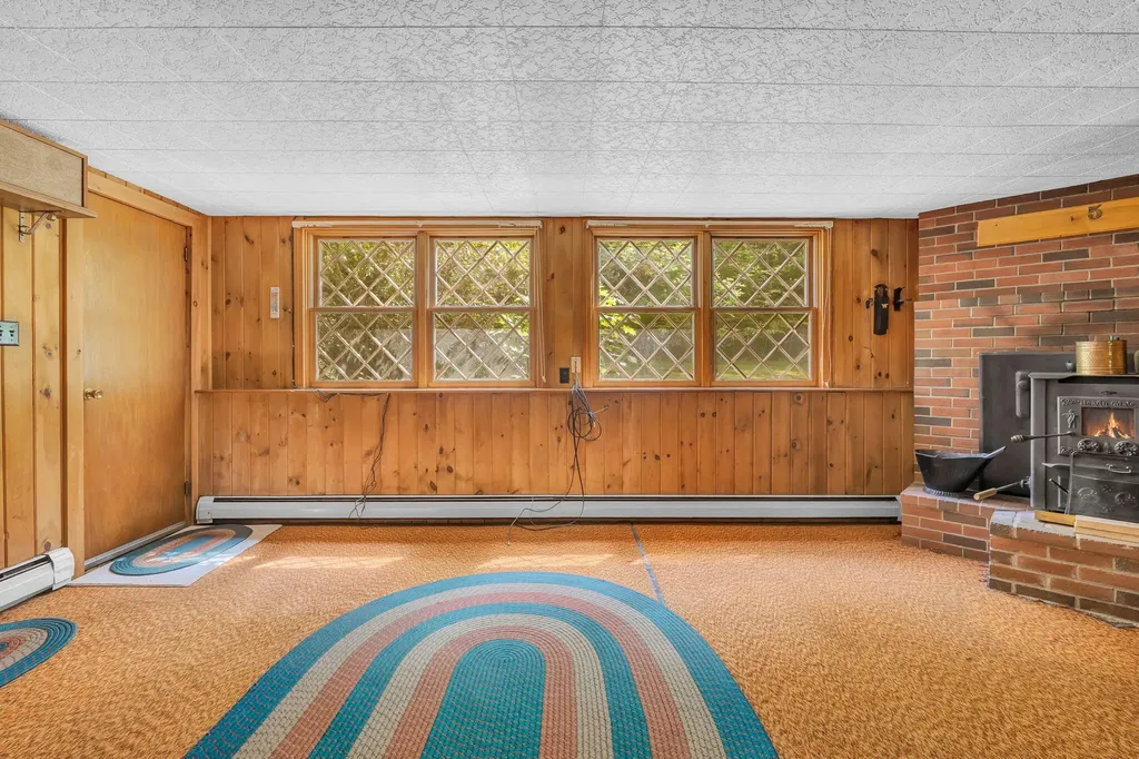 209 Calderwood Road Washington ME 04574