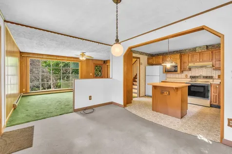 209 Calderwood Road Washington ME 04574