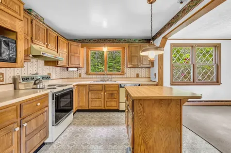 209 Calderwood Road Washington ME 04574