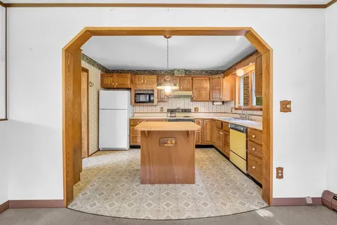 209 Calderwood Road Washington ME 04574