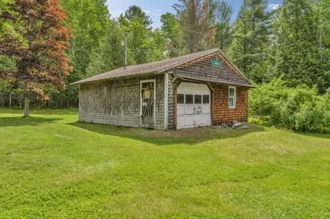 209 Calderwood Road Washington ME 04574