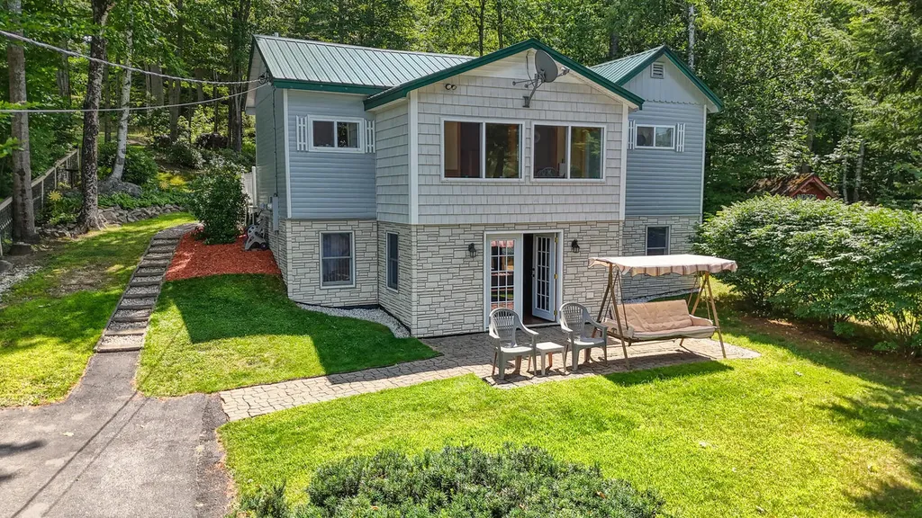 418 East Shore Road Peru ME 04290