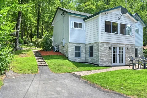 418 East Shore Road Peru ME 04290