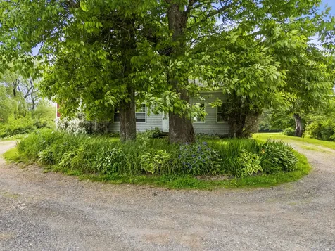 712 River Road Cushing ME 04563