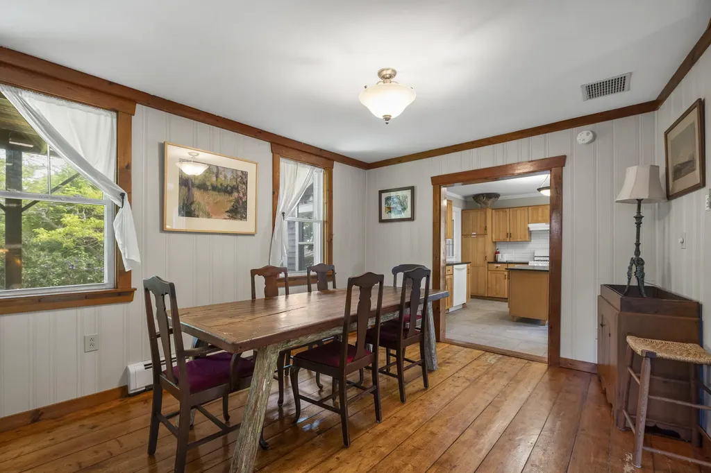 10 School Street Boothbay ME 04544