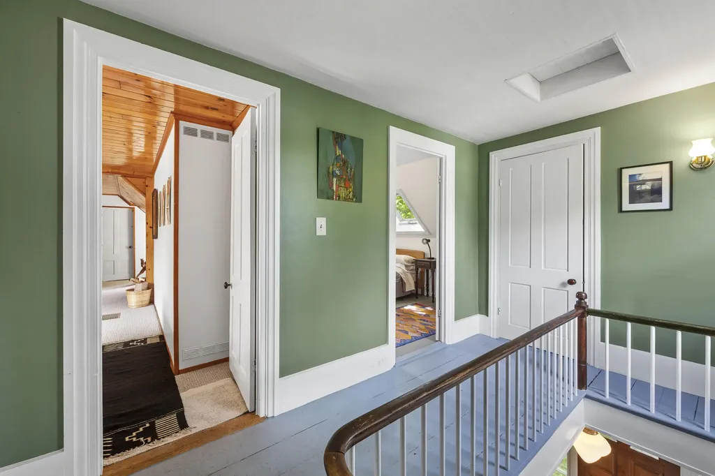 10 School Street Boothbay ME 04544