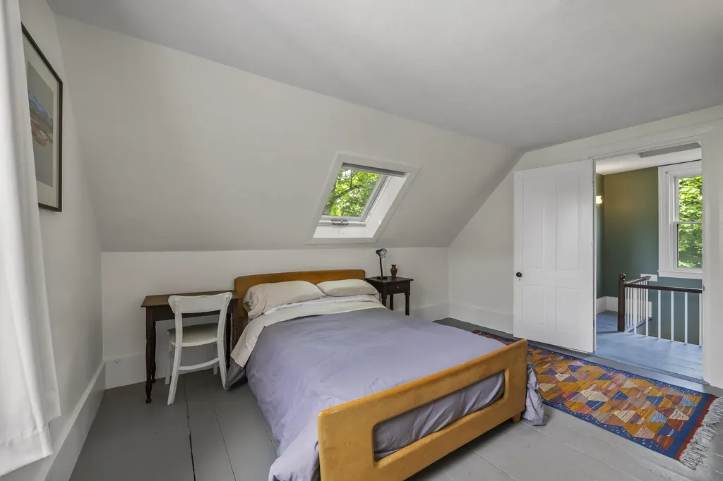 10 School Street Boothbay ME 04544