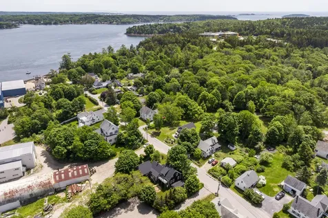 10 School Street Boothbay ME 04544