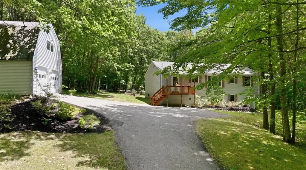 53 Butler Hill Road Minot ME 04258