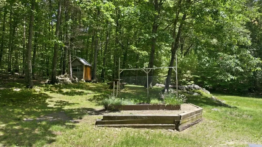 53 Butler Hill Road Minot ME 04258