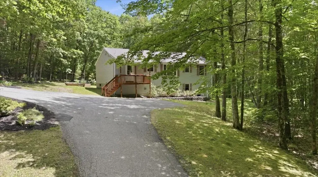 53 Butler Hill Road Minot ME 04258