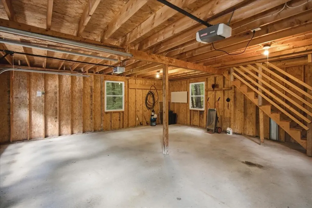 53 Butler Hill Road Minot ME 04258