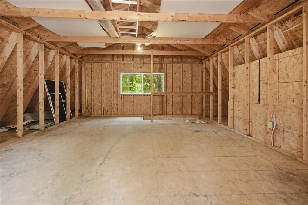 53 Butler Hill Road Minot ME 04258