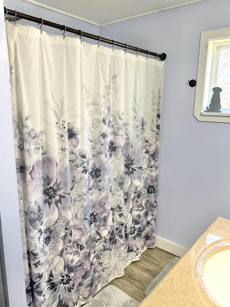 5 Boulder Avenue Paris ME 04281