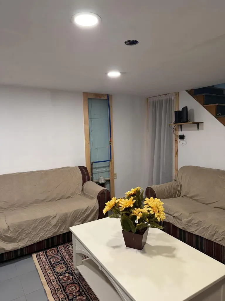 5 Boulder Avenue Paris ME 04281