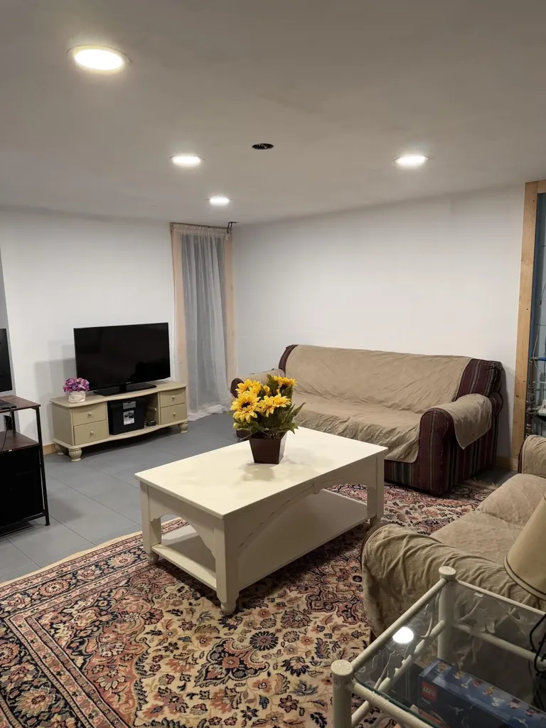5 Boulder Avenue Paris ME 04281